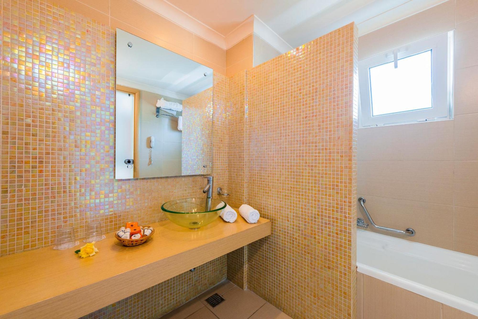 Afandou Bay Resort Suites الغرفة الصورة