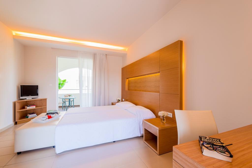 Afandou Bay Resort Suites الغرفة الصورة